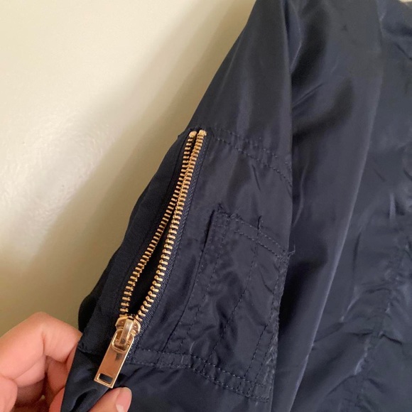 H&M bomber jacket - Picture 4 of 4